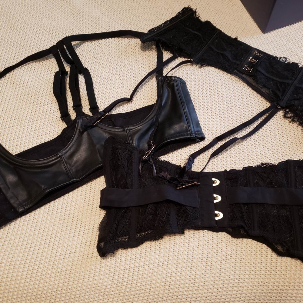 Black lace and faux leather corsets LOT